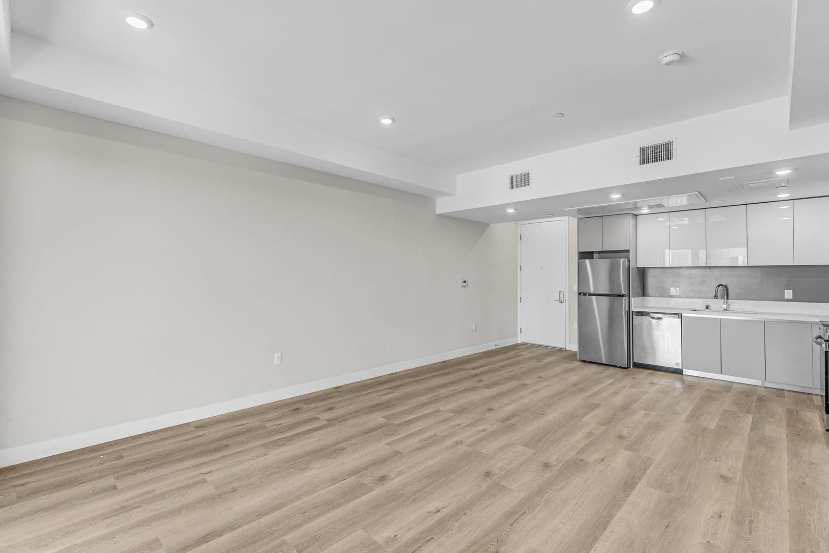 Los Angeles Apartment: 825 S. Coronado Street