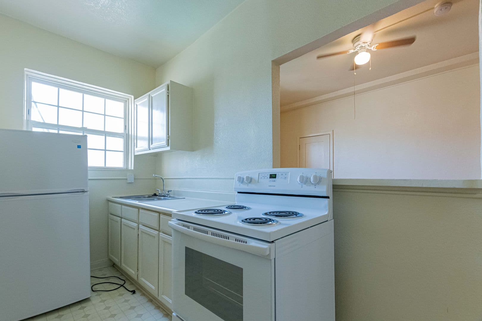 Los Angeles Apartment: 2121 W. 11th Street