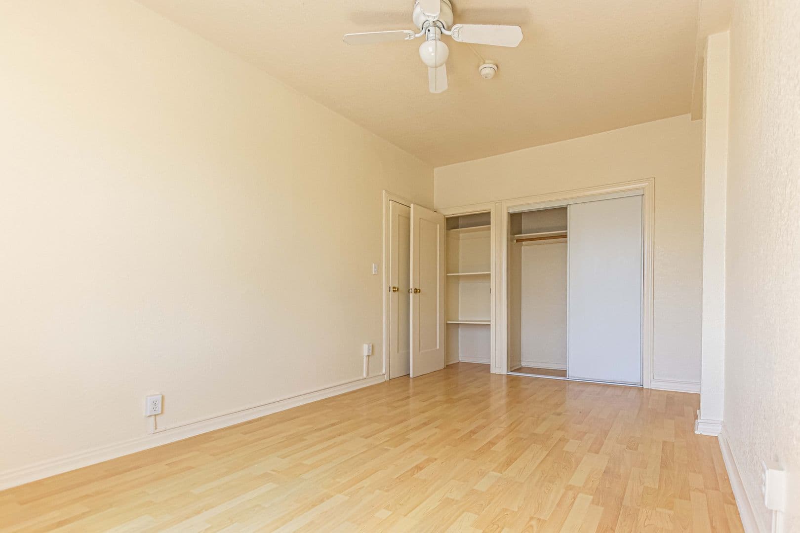 Los Angeles Apartment: 2121 W. 11th Street