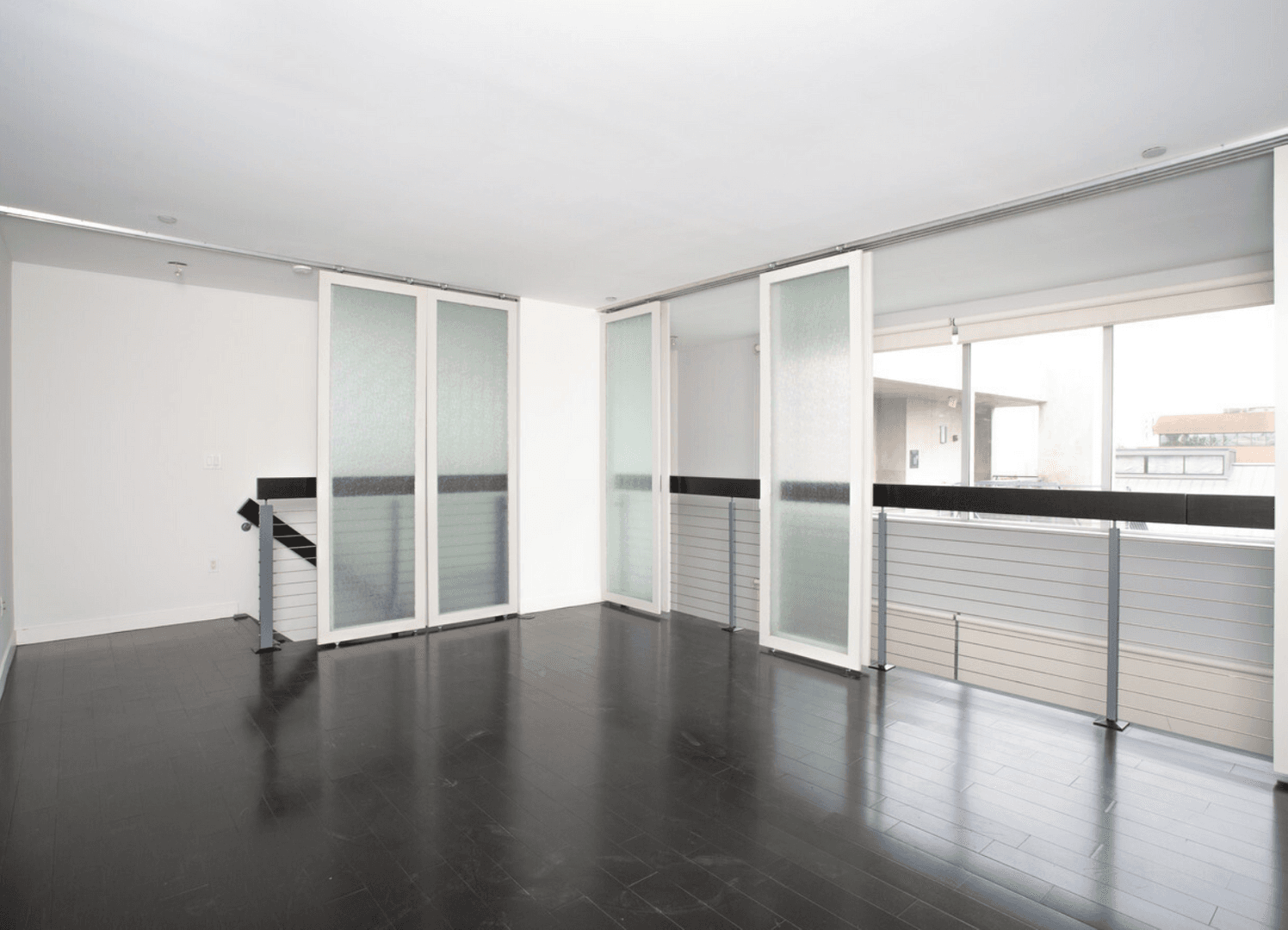 Los Angeles Apartment: 5700 Melrose Avenue