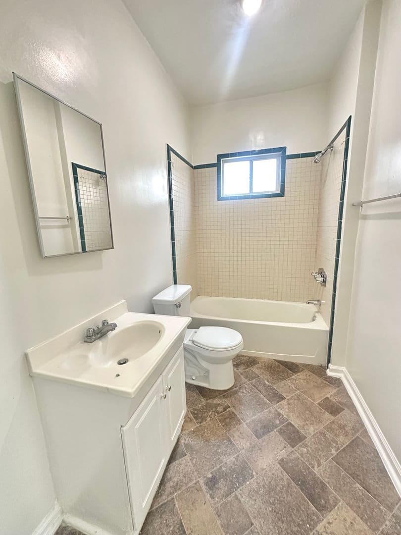 Los Angeles Apartment: 1200 S. Hoover Street