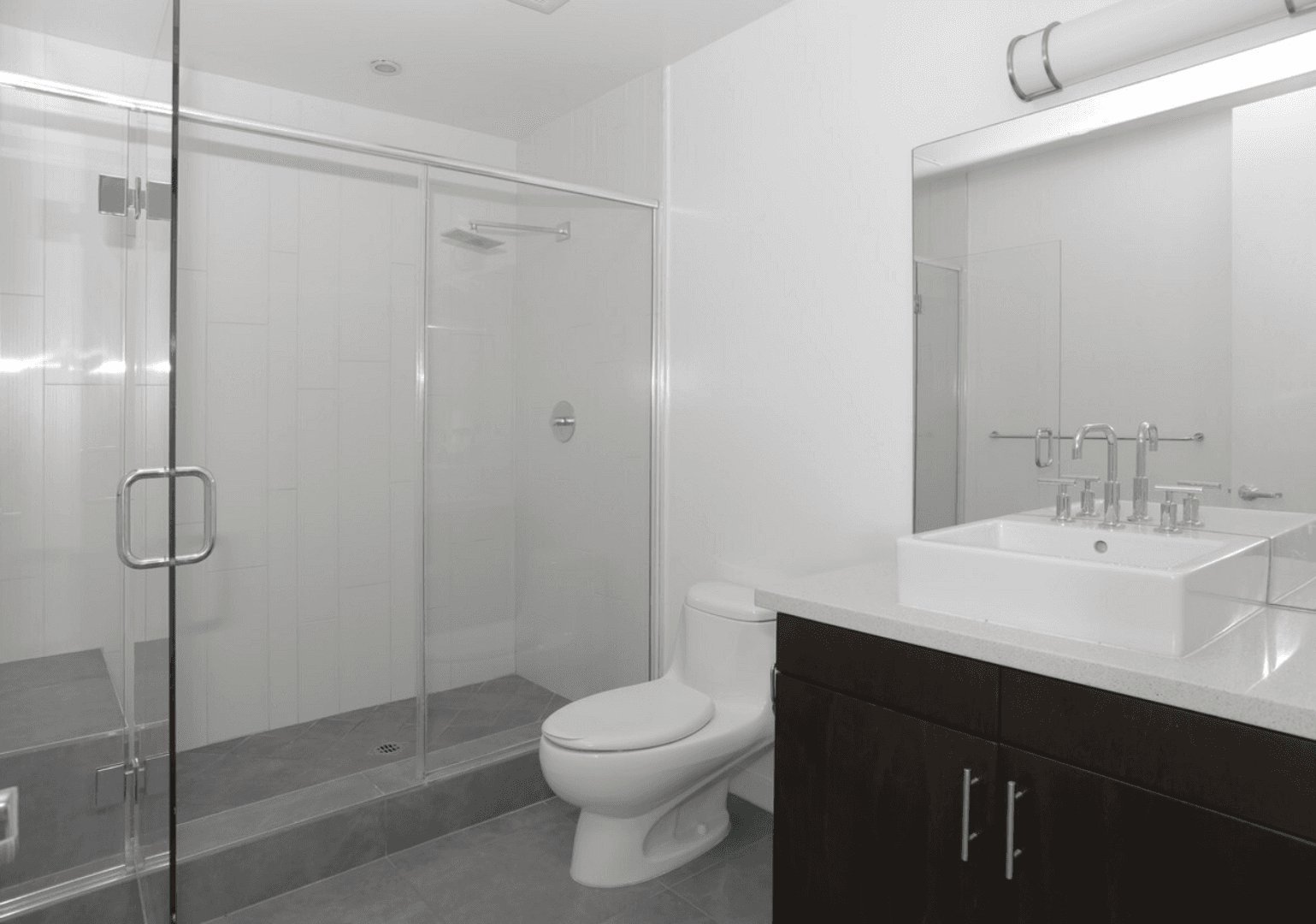 Los Angeles Apartment: 5700 Melrose Avenue