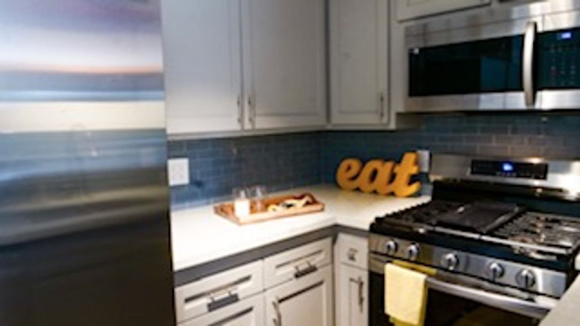 Tustin Apartment: 15601 Tustin Village Way