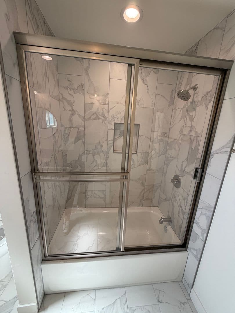 Redondo Beach Apartment: 128 S Helberta Avenue