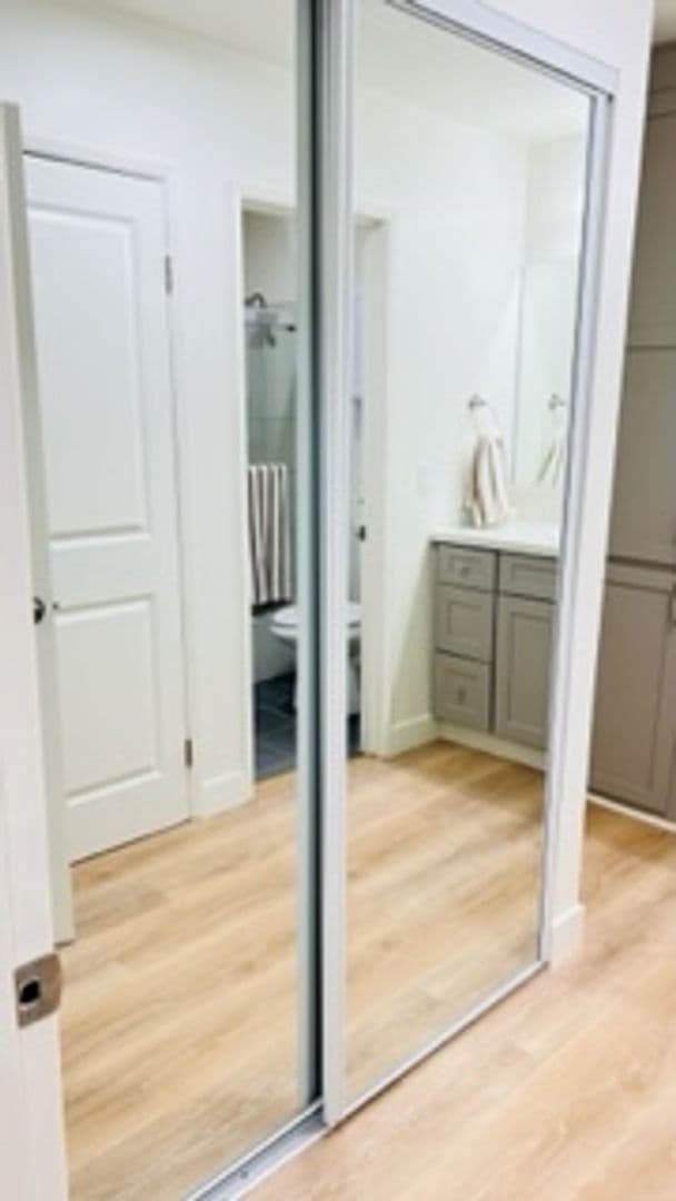 Tustin Apartment: 15601 Tustin Village Way