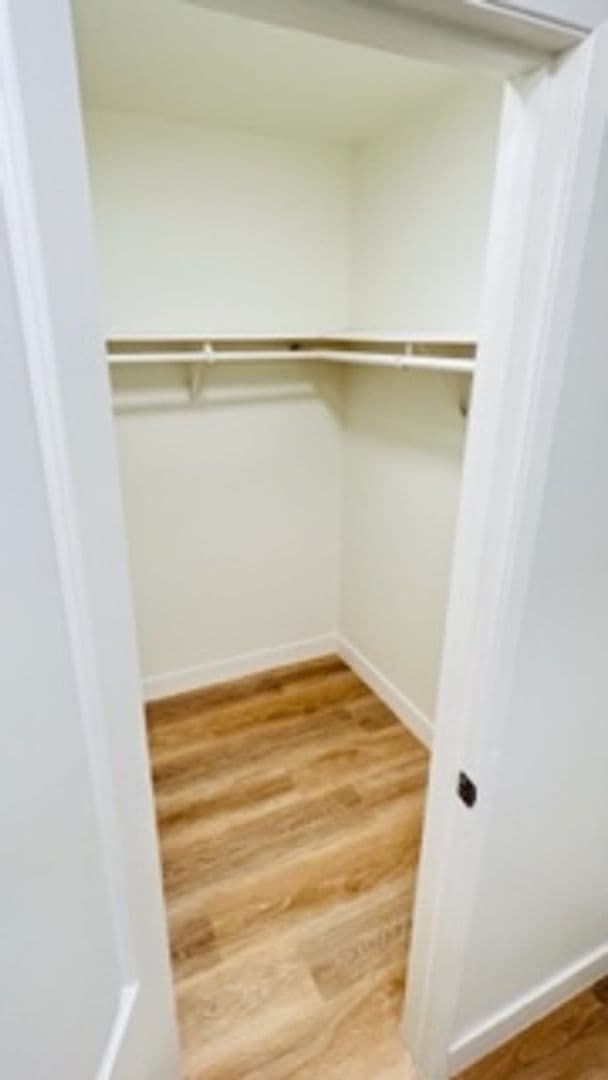 Tustin Apartment: 15601 Tustin Village Way