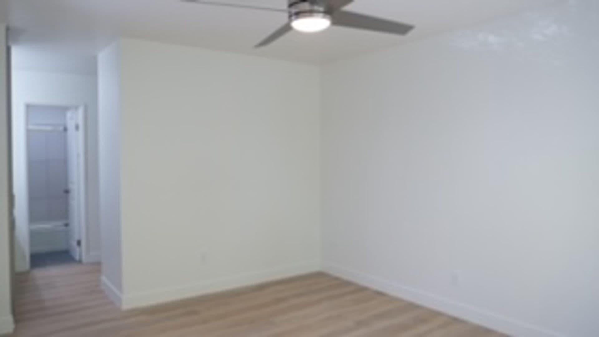 Tustin Apartment: 15601 Tustin Village Way