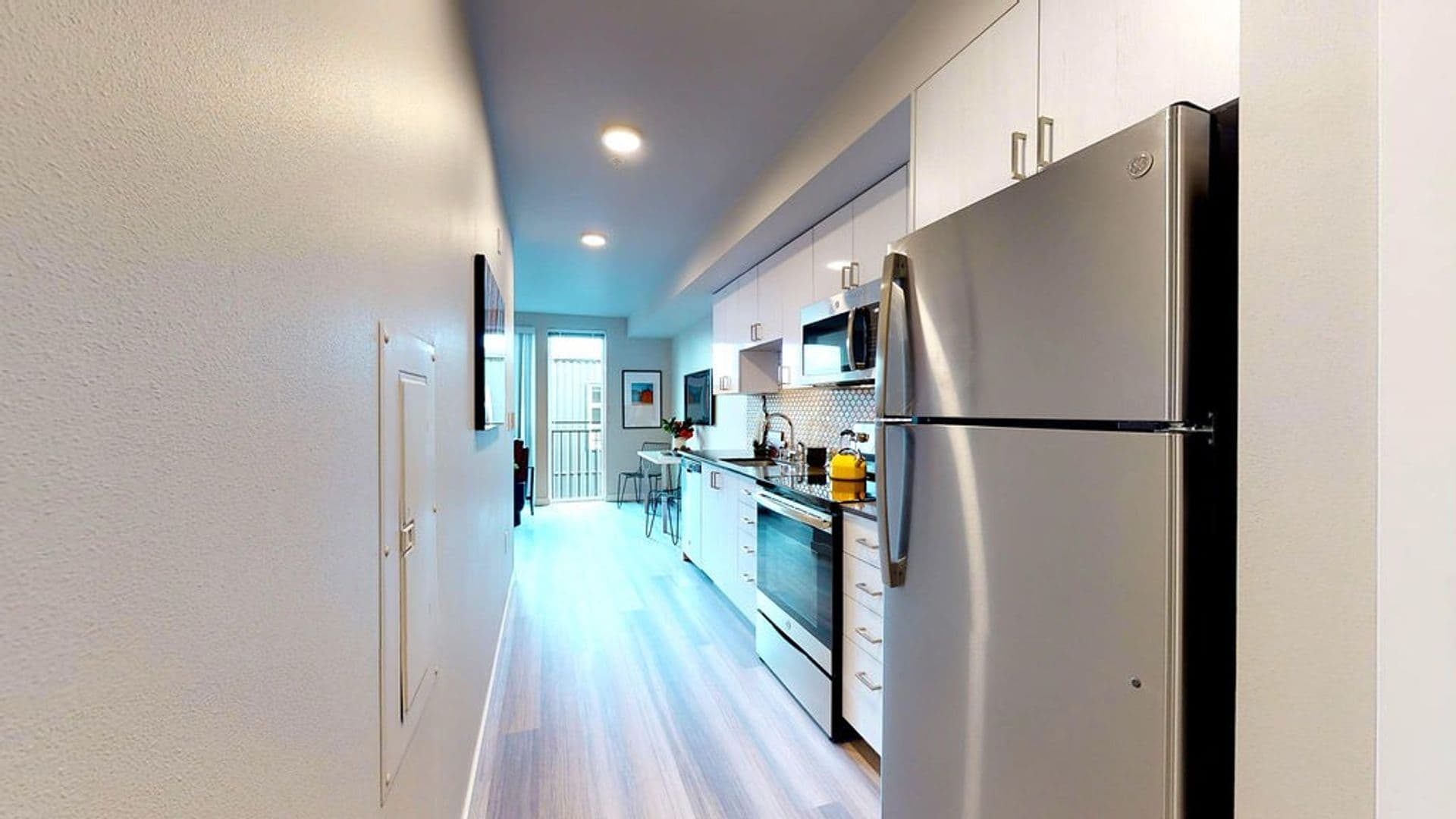 Seattle Apartment: 1600 Dexter Ave N