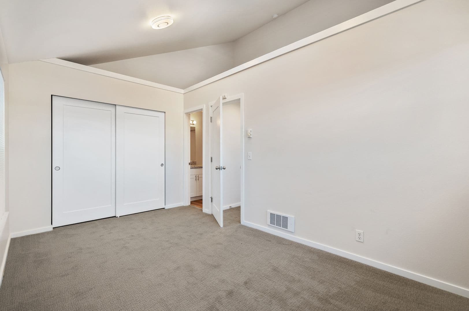 Seattle Townhome: 166 Florentia ST #A