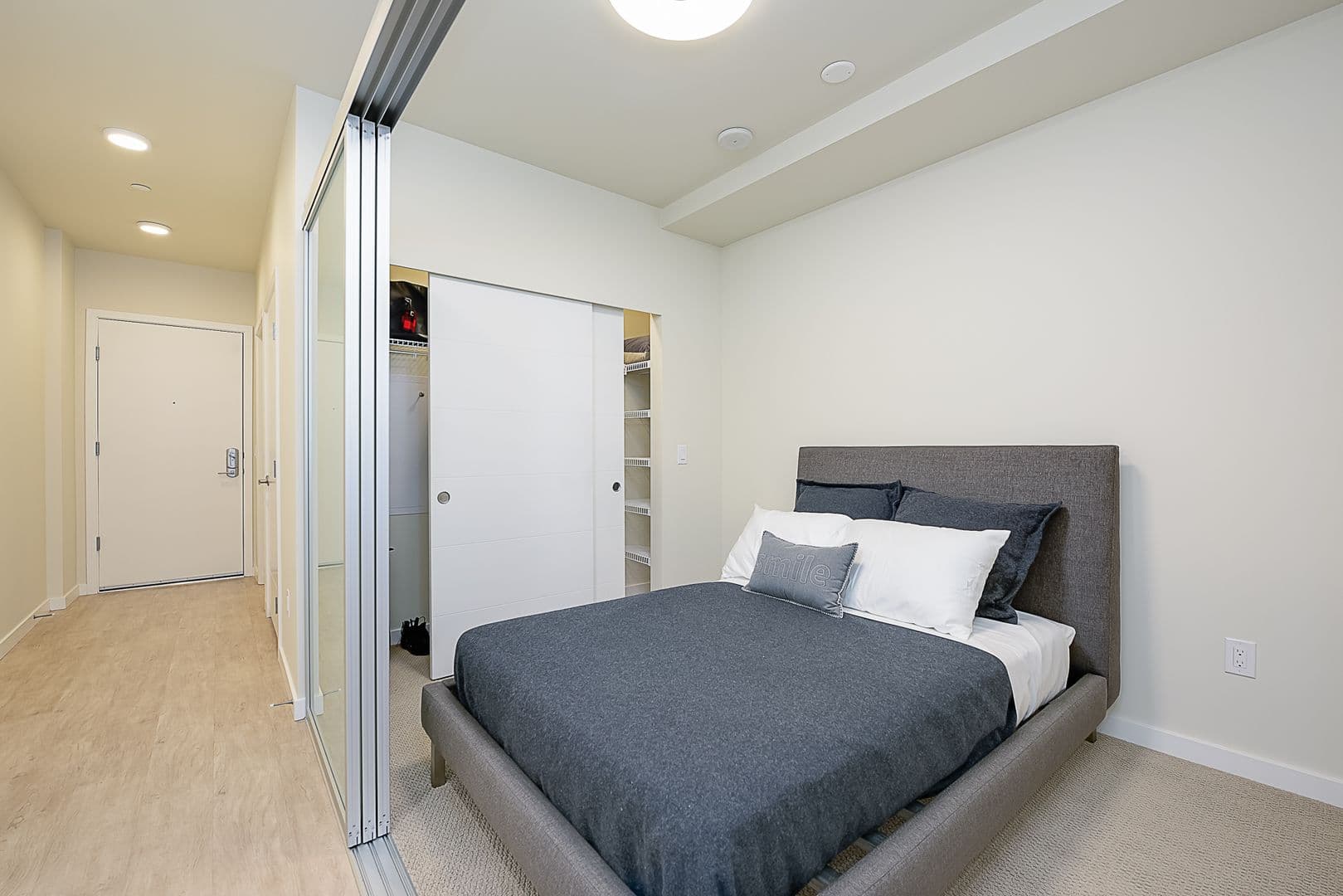 Bellevue Apartment: 88 102nd Ave NE