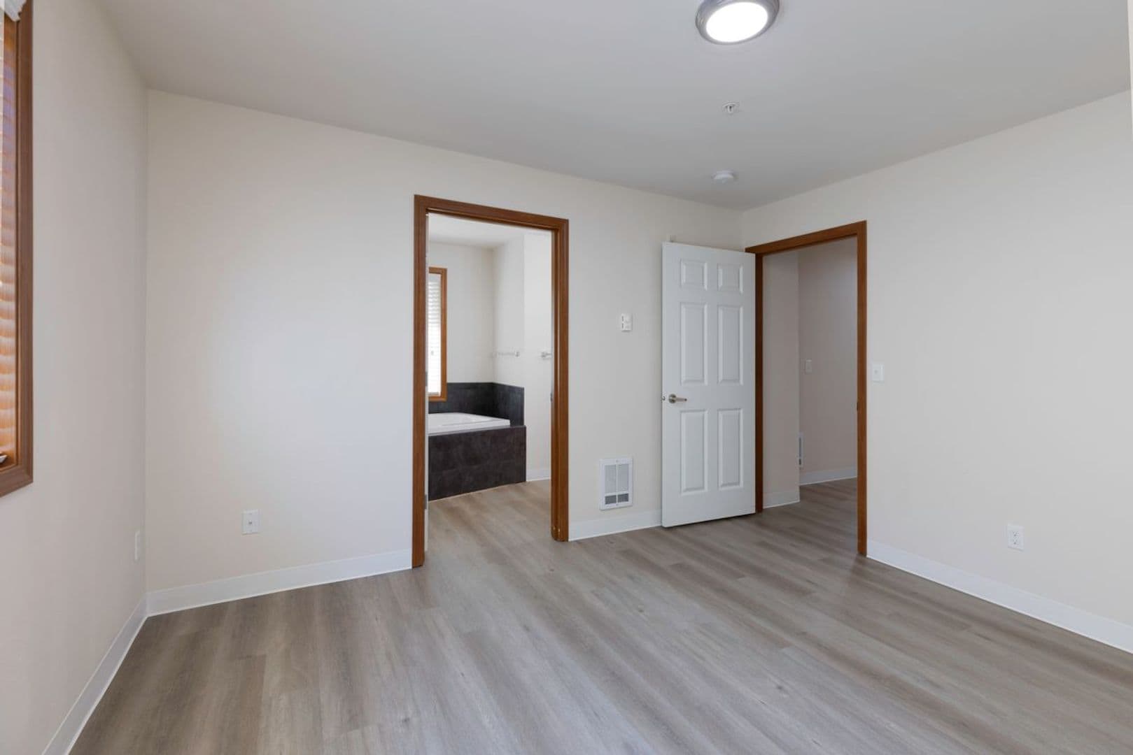 Maple Valley Apartment: 24331 228th Ave SE