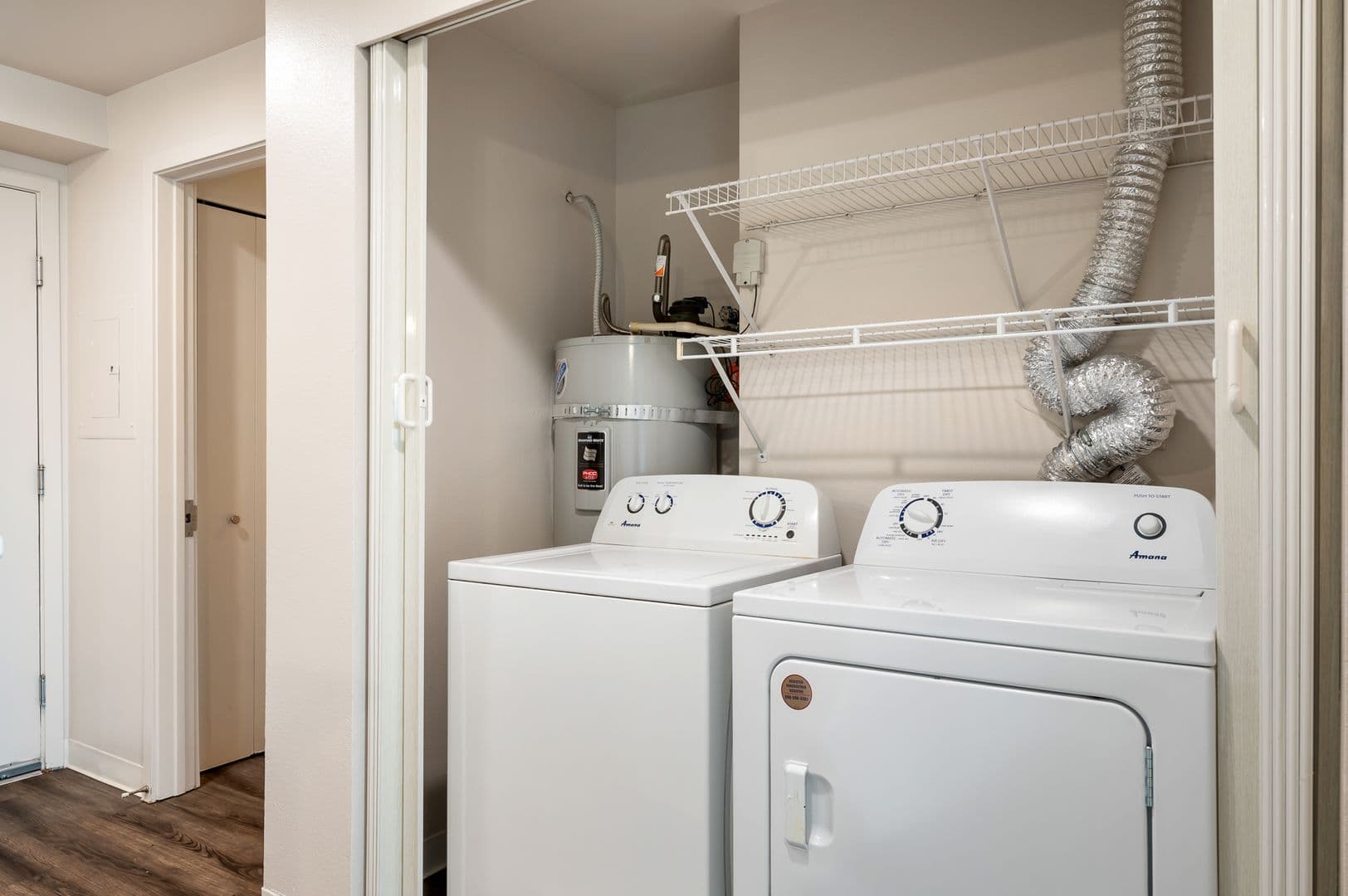 Seattle Apartment: 3236 SW Avalon Way