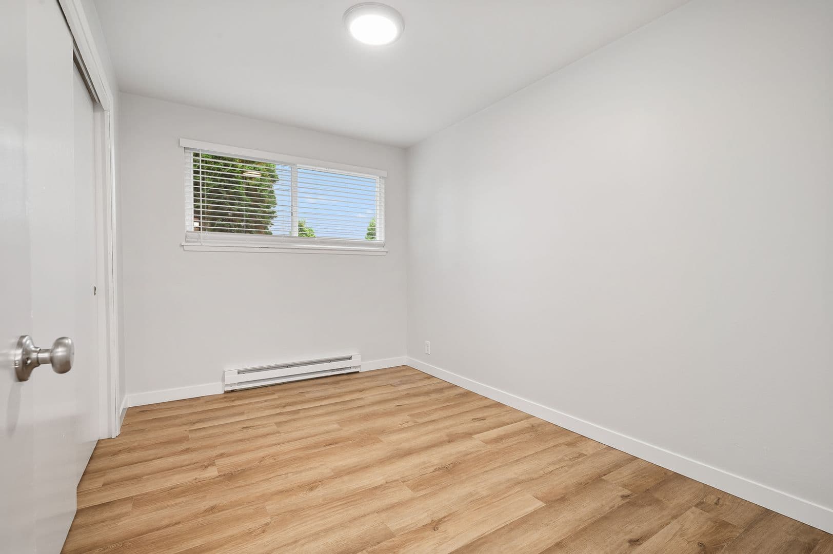 Burien Apartment: 255 SW 154th St