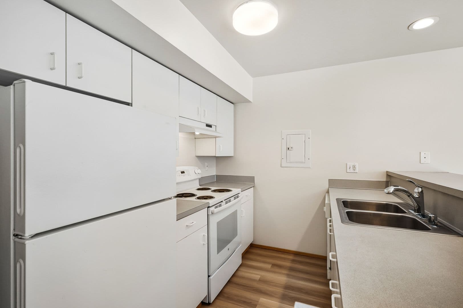 Seattle Apartment: 1828 12th Ave
