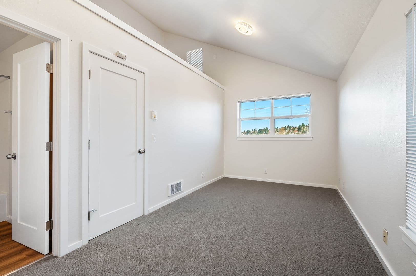 Seattle Townhome: 166 Florentia ST #A