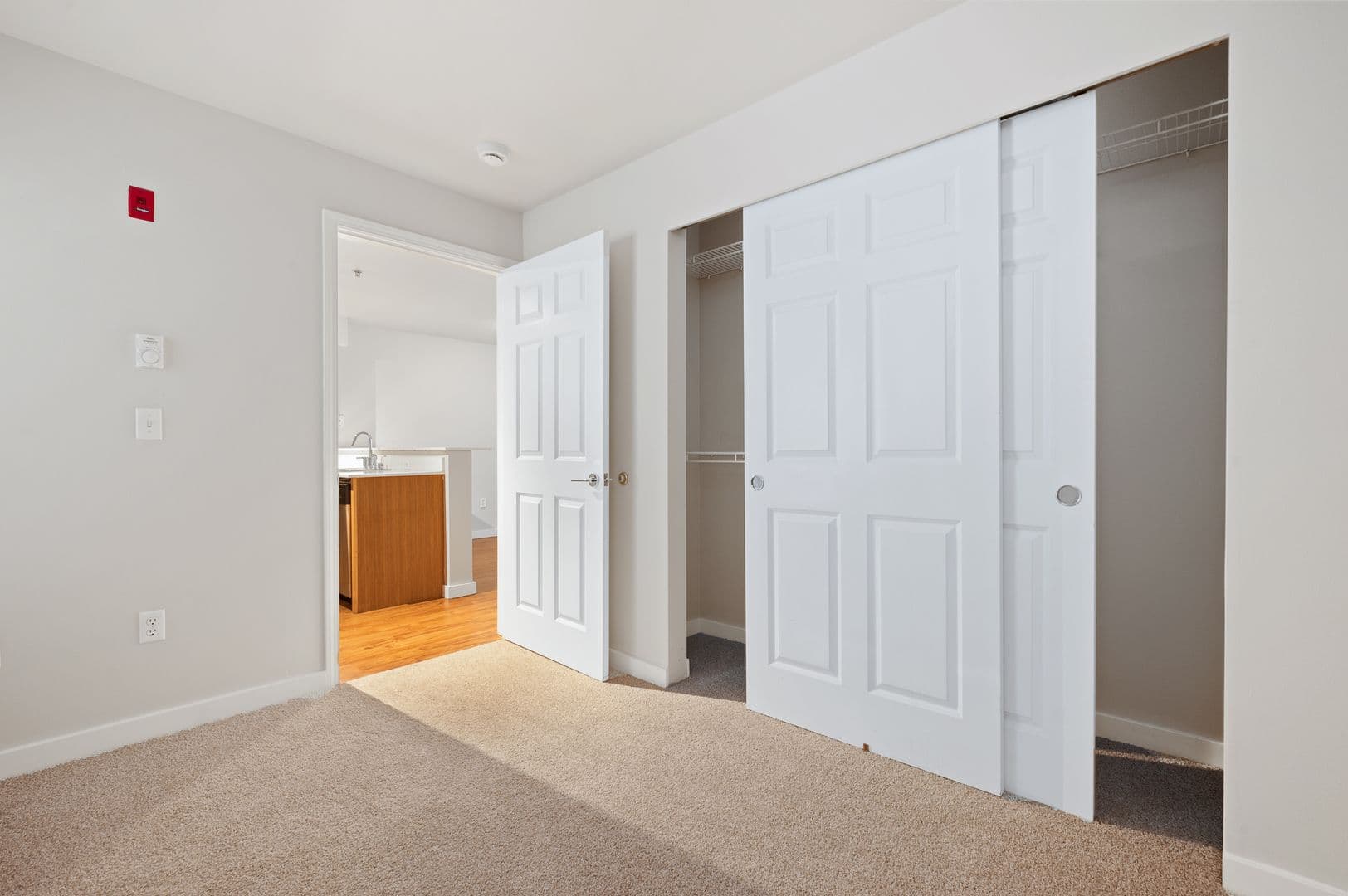 Seattle Apartment: 3233 SW Avalon Way