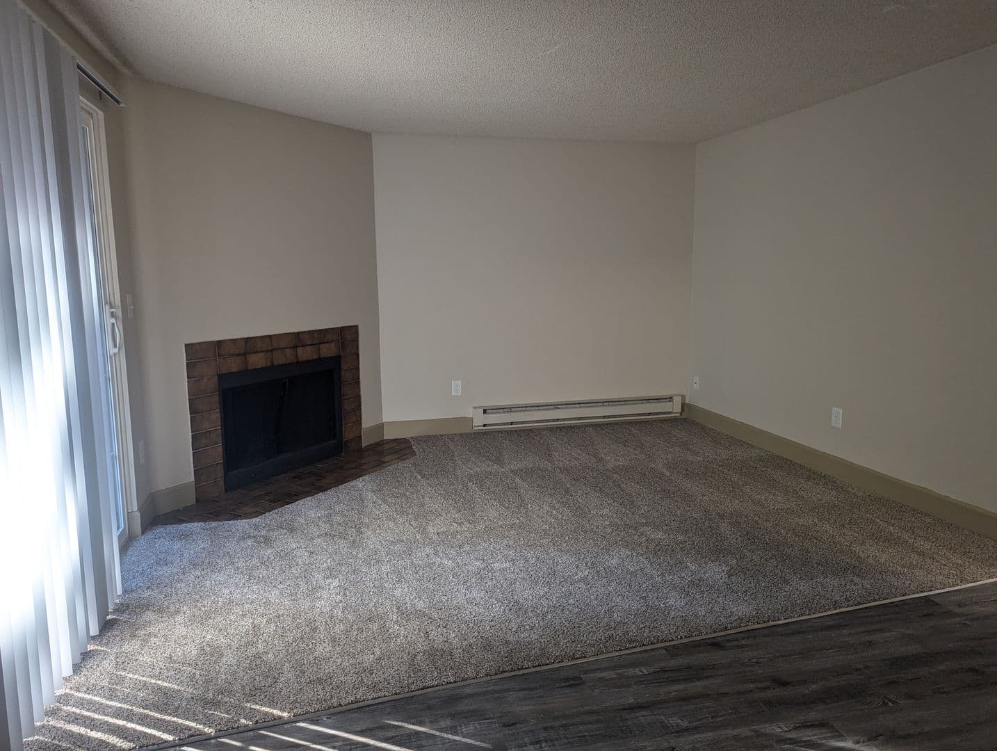 Kent Apartment: 9626 S 252nd St