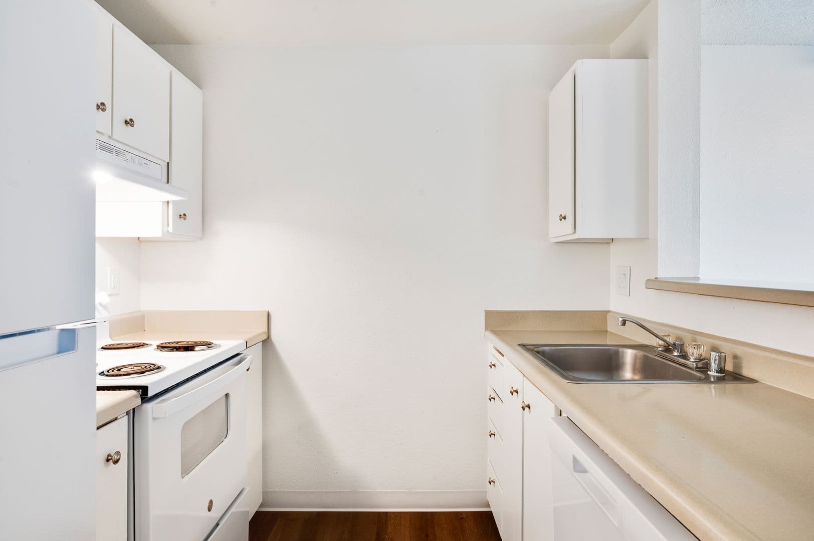 Everett Apartment: 702 W Casino Rd