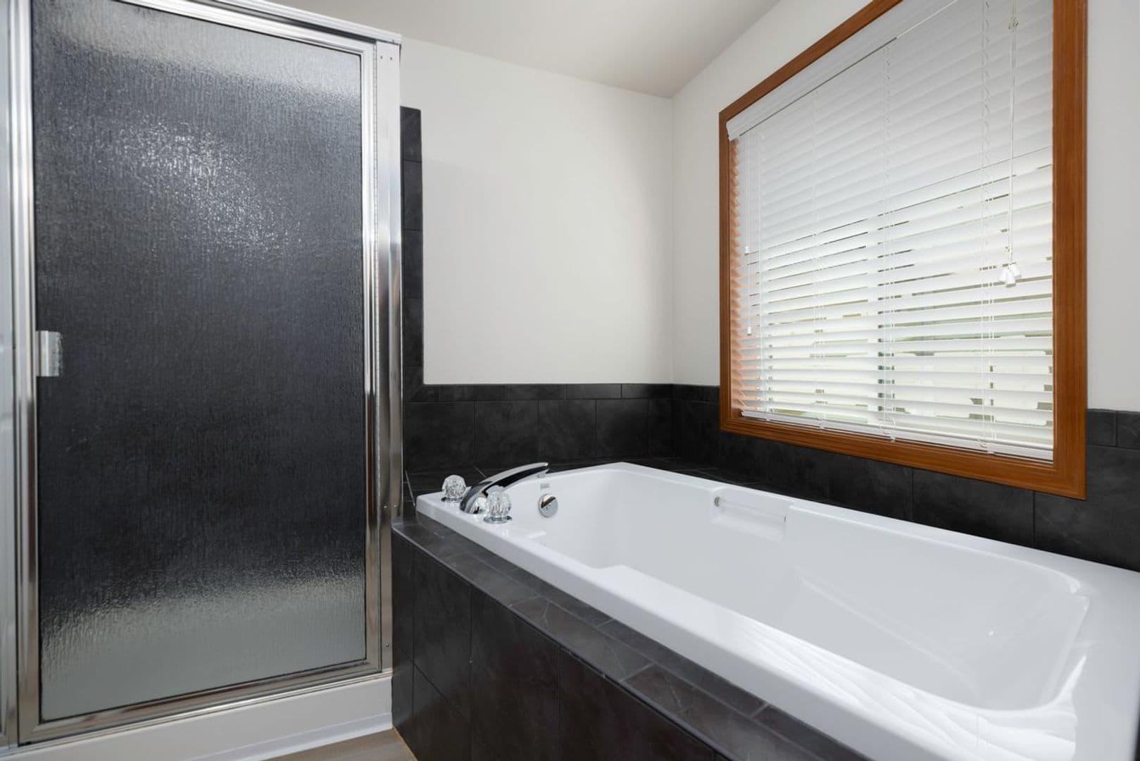 Maple Valley Apartment: 24331 228th Ave SE