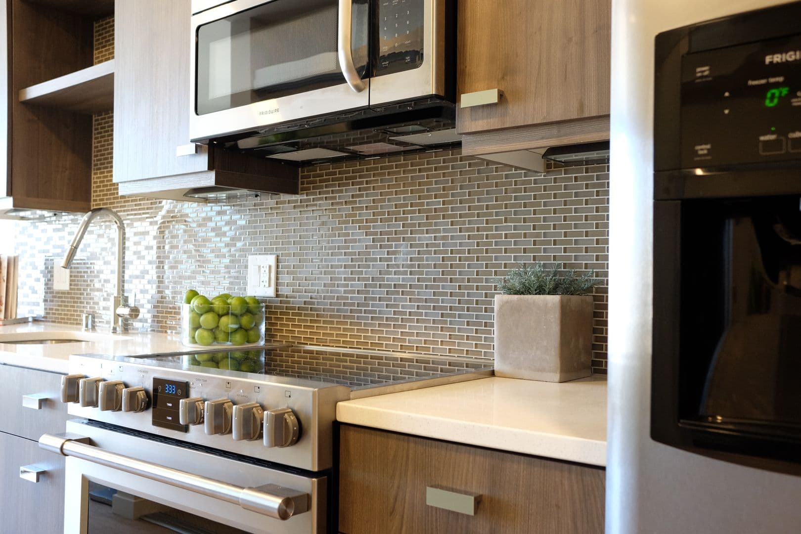 Bellevue Apartment: 88 102nd Ave NE