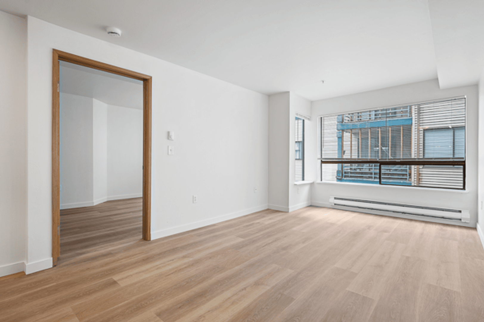 Seattle Apartment: 3250 SW Avalon Way