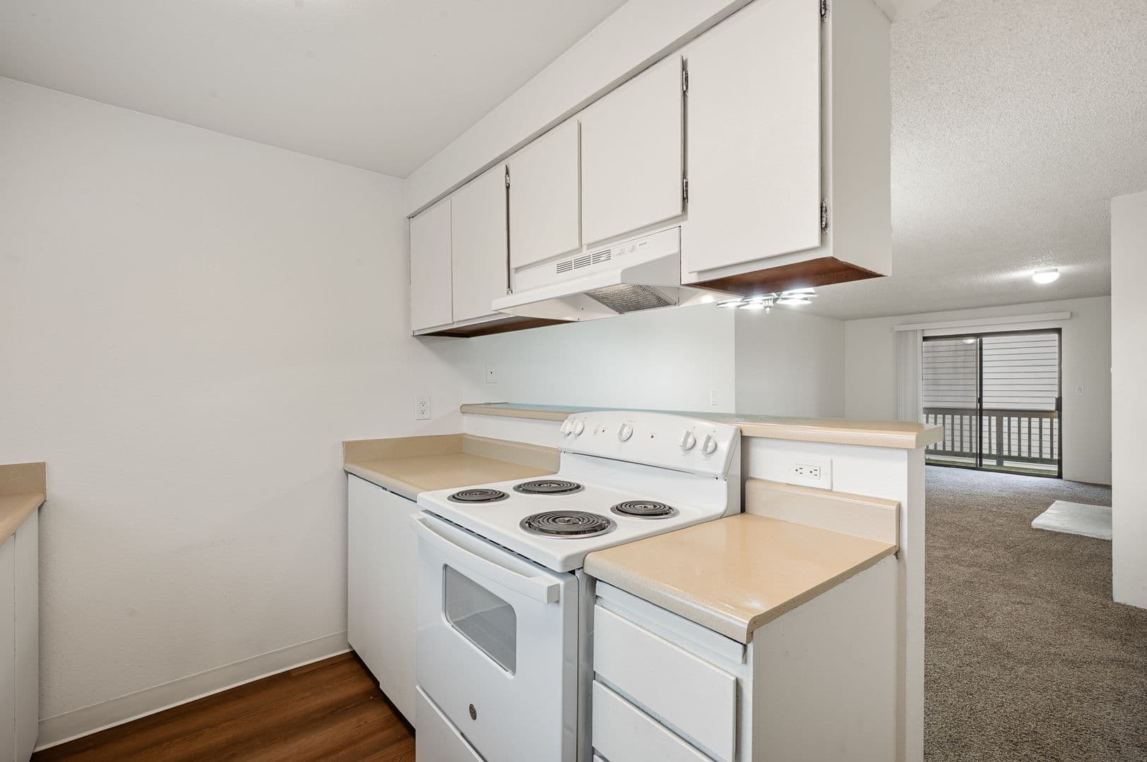 Everett Apartment: 702 W Casino Rd