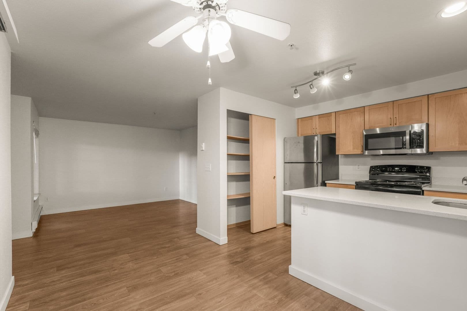 Tacoma Apartment: 10925 Park Ave S