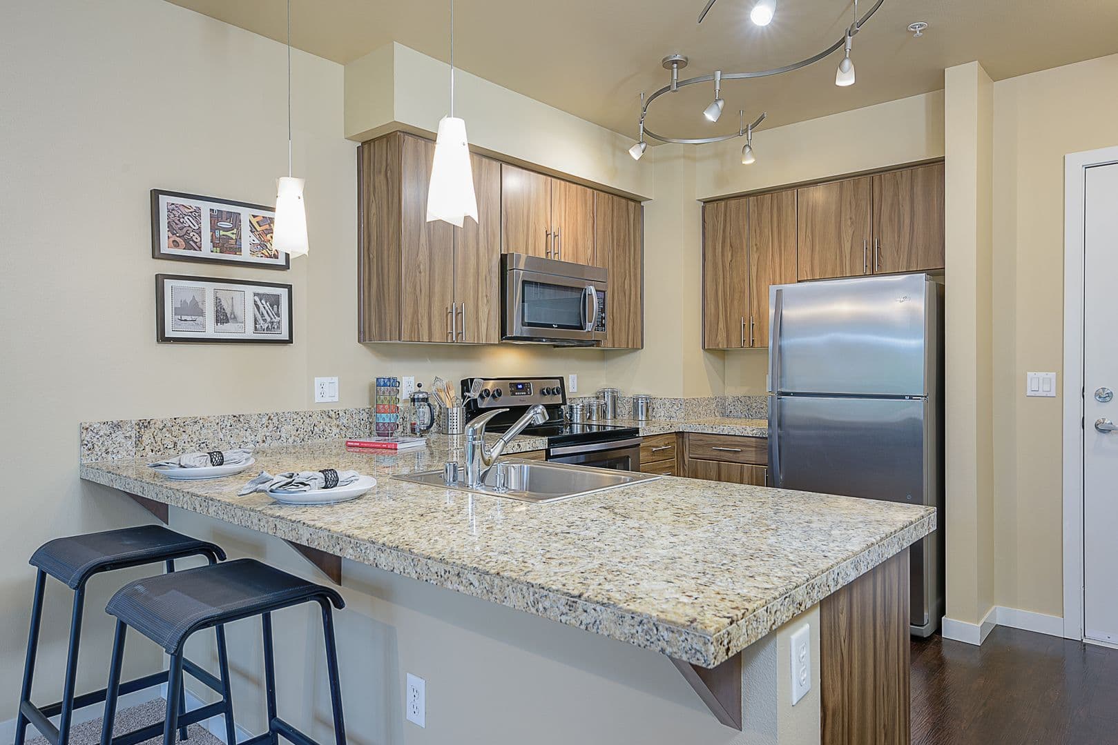 Seattle Apartment: 1615 Belmont Ave