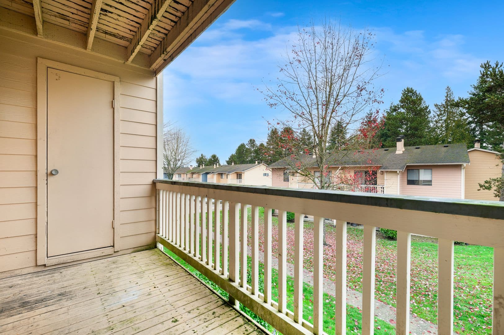 Everett Apartment: 702 W Casino Rd