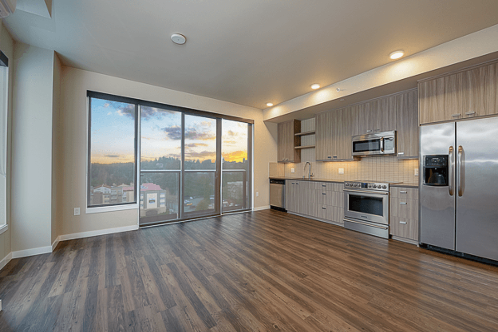 Bellevue Apartment: 88 102nd Ave NE