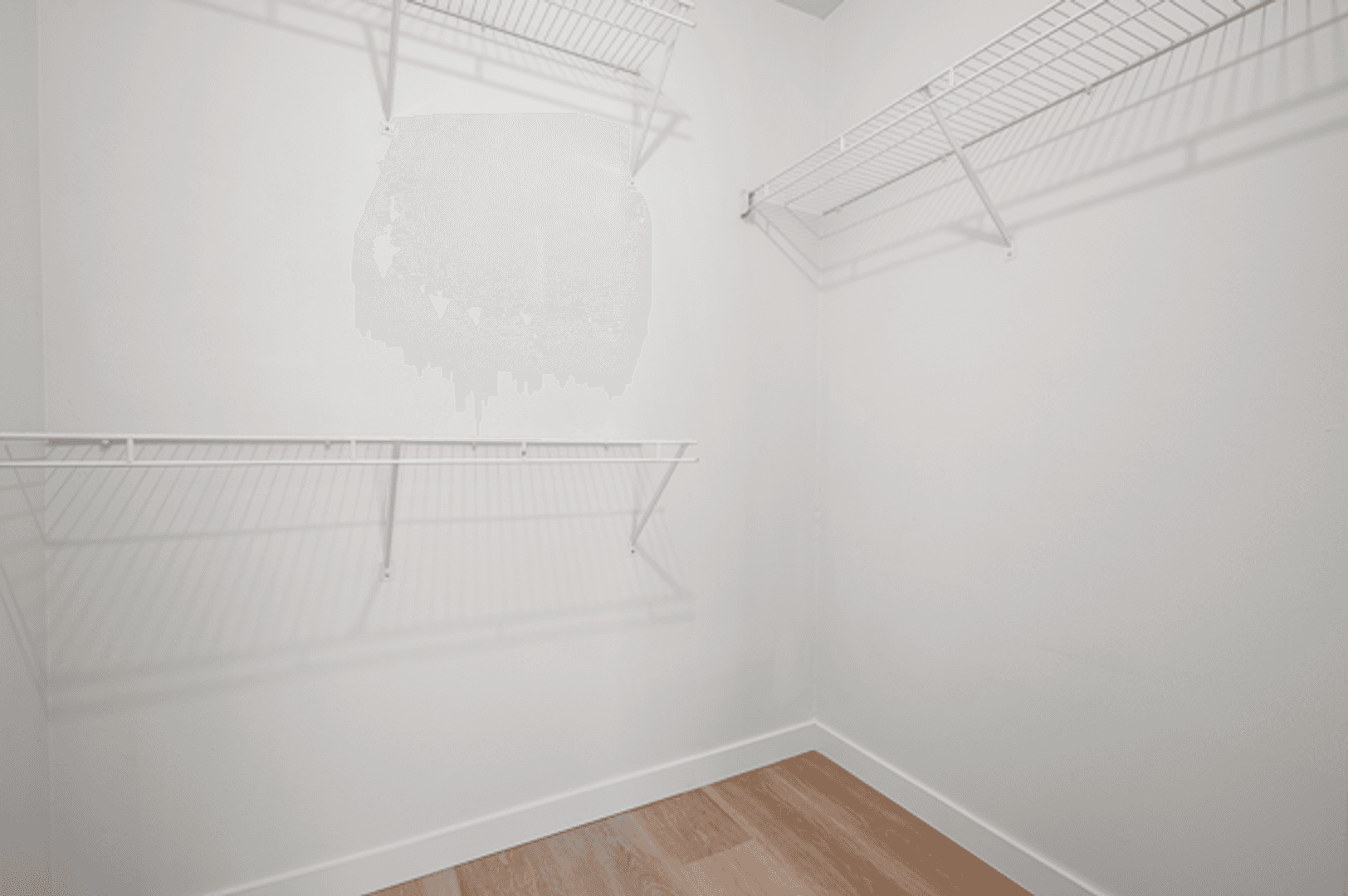 Seattle Apartment: 3250 SW Avalon Way