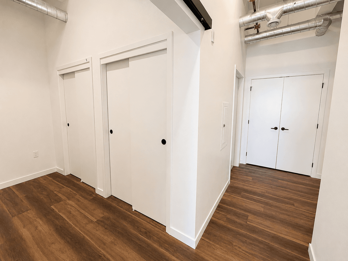 Seattle Apartment: 201 Queen Anne Ave N