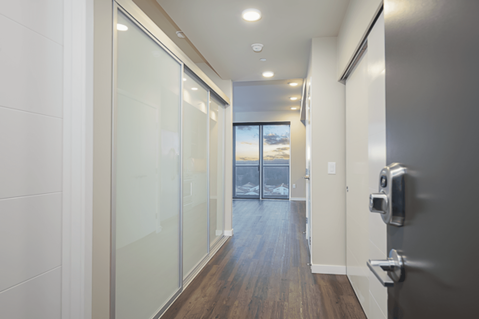 Bellevue Apartment: 88 102nd Ave NE