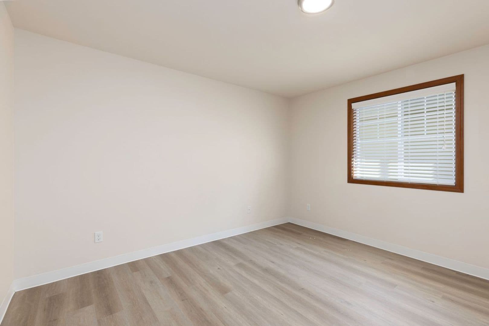 Maple Valley Apartment: 24331 228th Ave SE