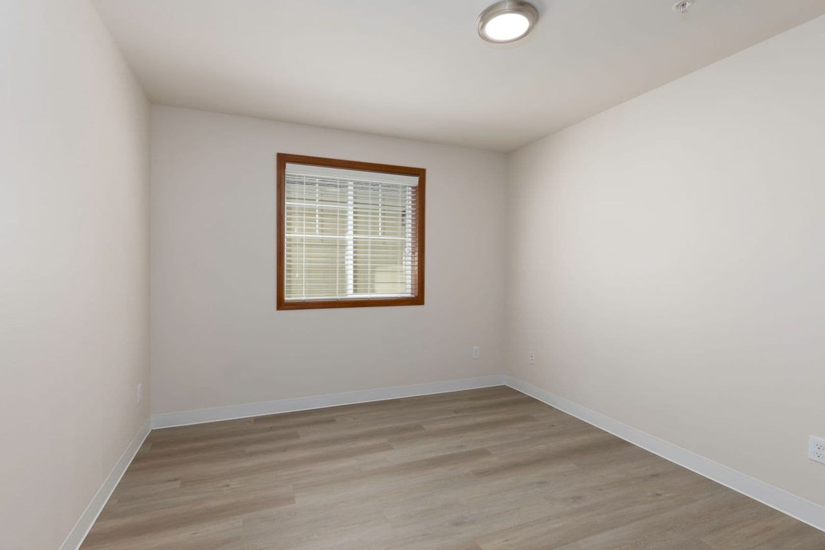 Maple Valley Apartment: 24331 228th Ave SE