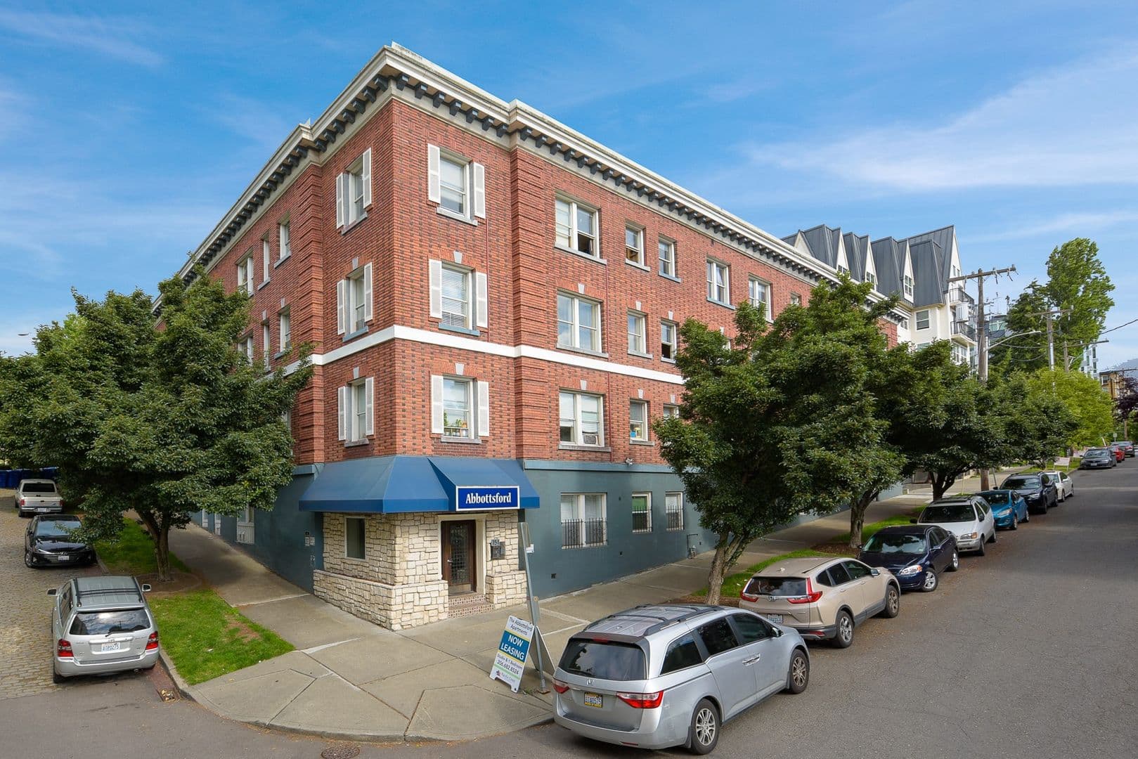 Seattle Apartment: 151 11th Ave