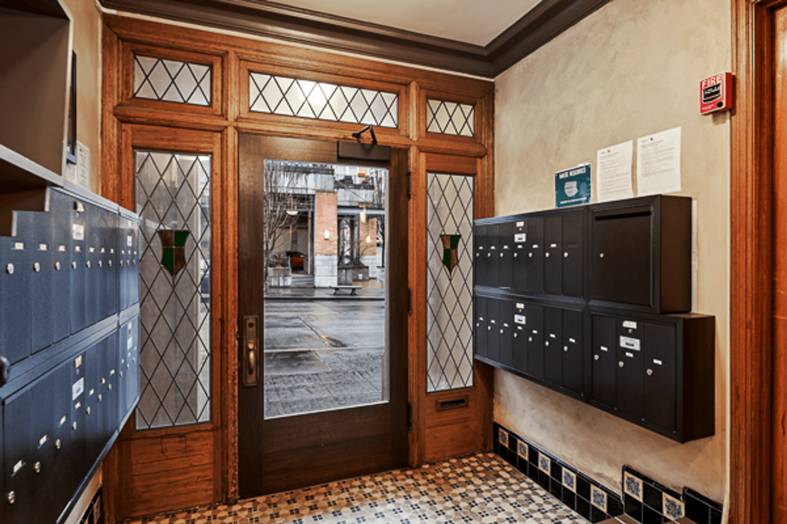 Seattle Apartment: 503 1st Ave W.