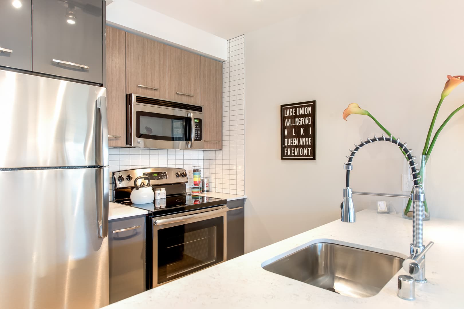 Seattle Apartment: 200 Belmont Ave E