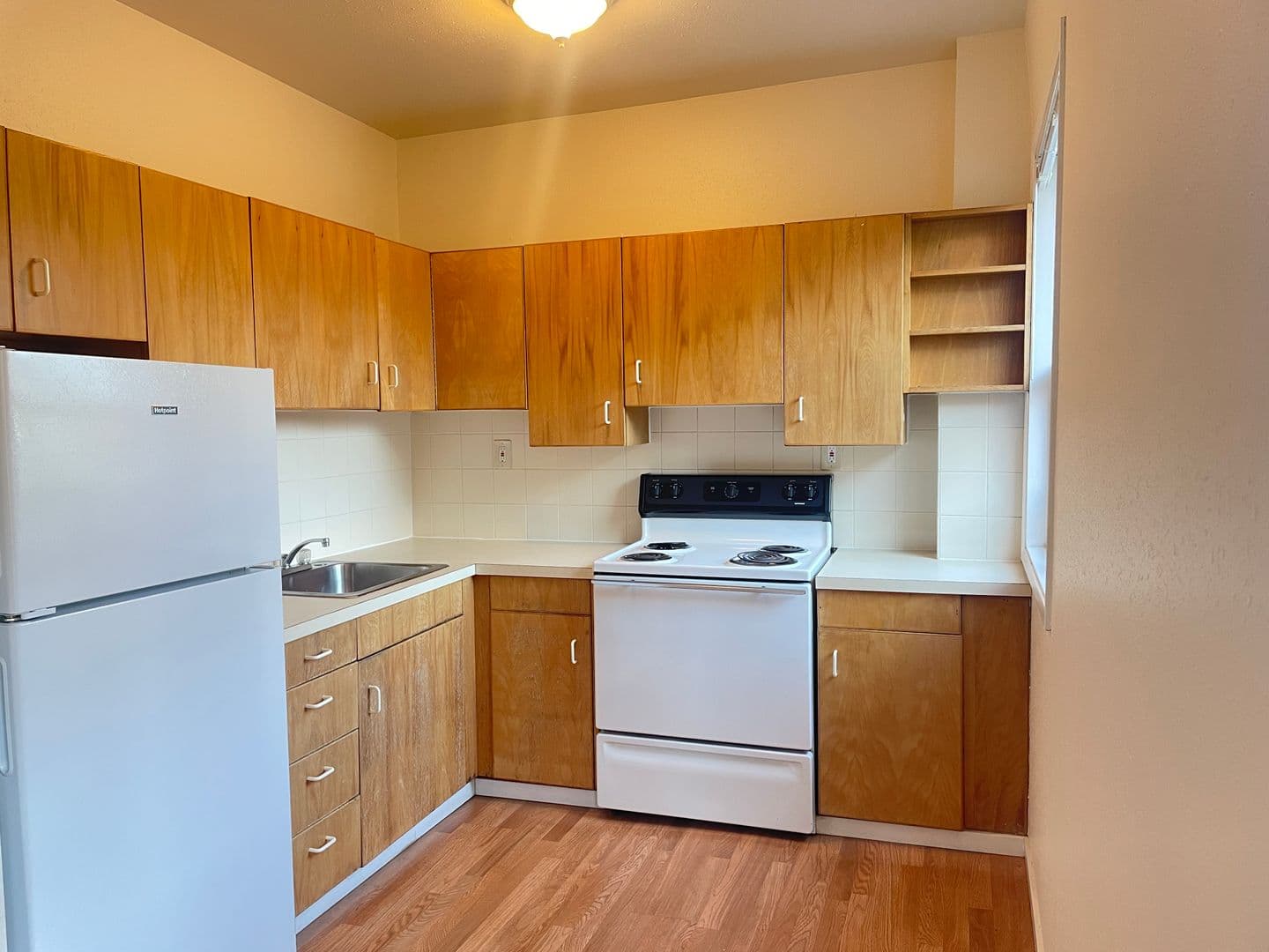 Seattle Apartment: 151 11th Ave