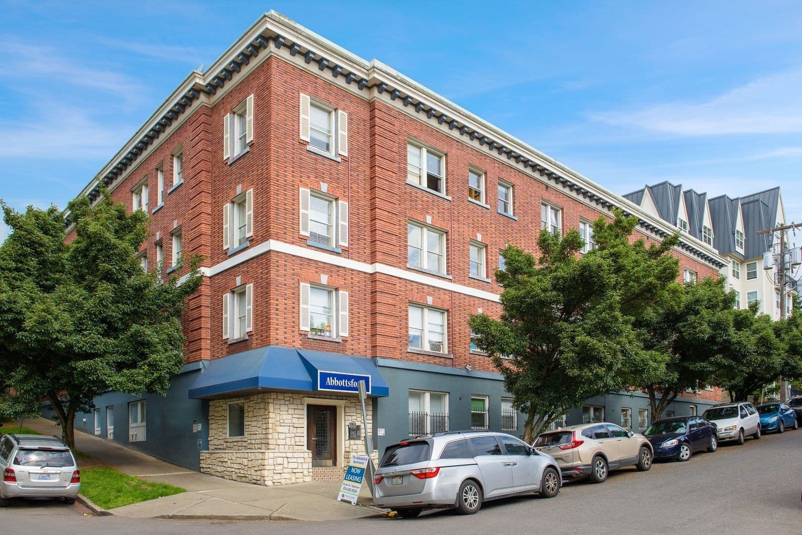 Seattle Apartment: 151 11th Ave