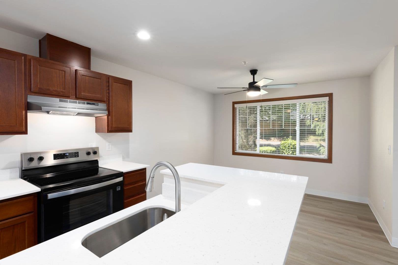 Maple Valley Apartment: 24331 228th Ave SE