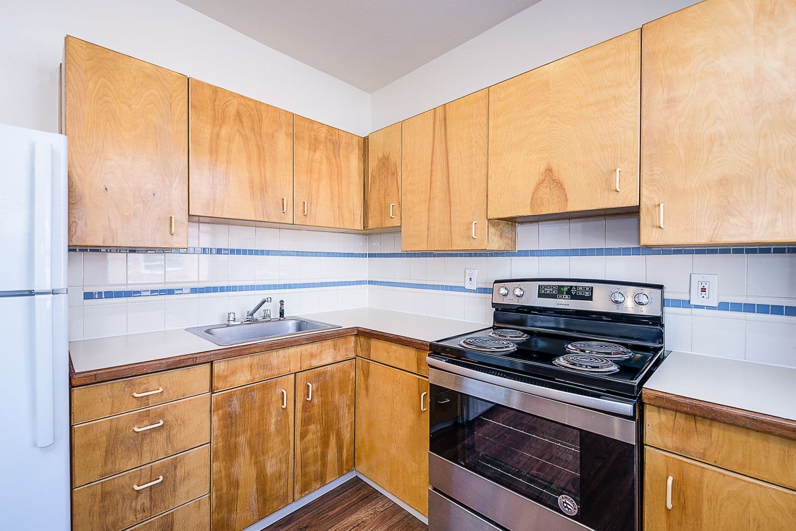 Seattle Apartment: 151 11th Ave