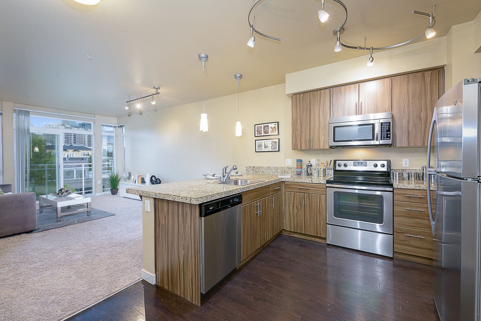 Seattle Apartment: 1615 Belmont Ave