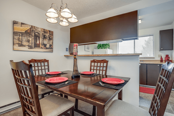 Everett Apartment: 702 W Casino Rd