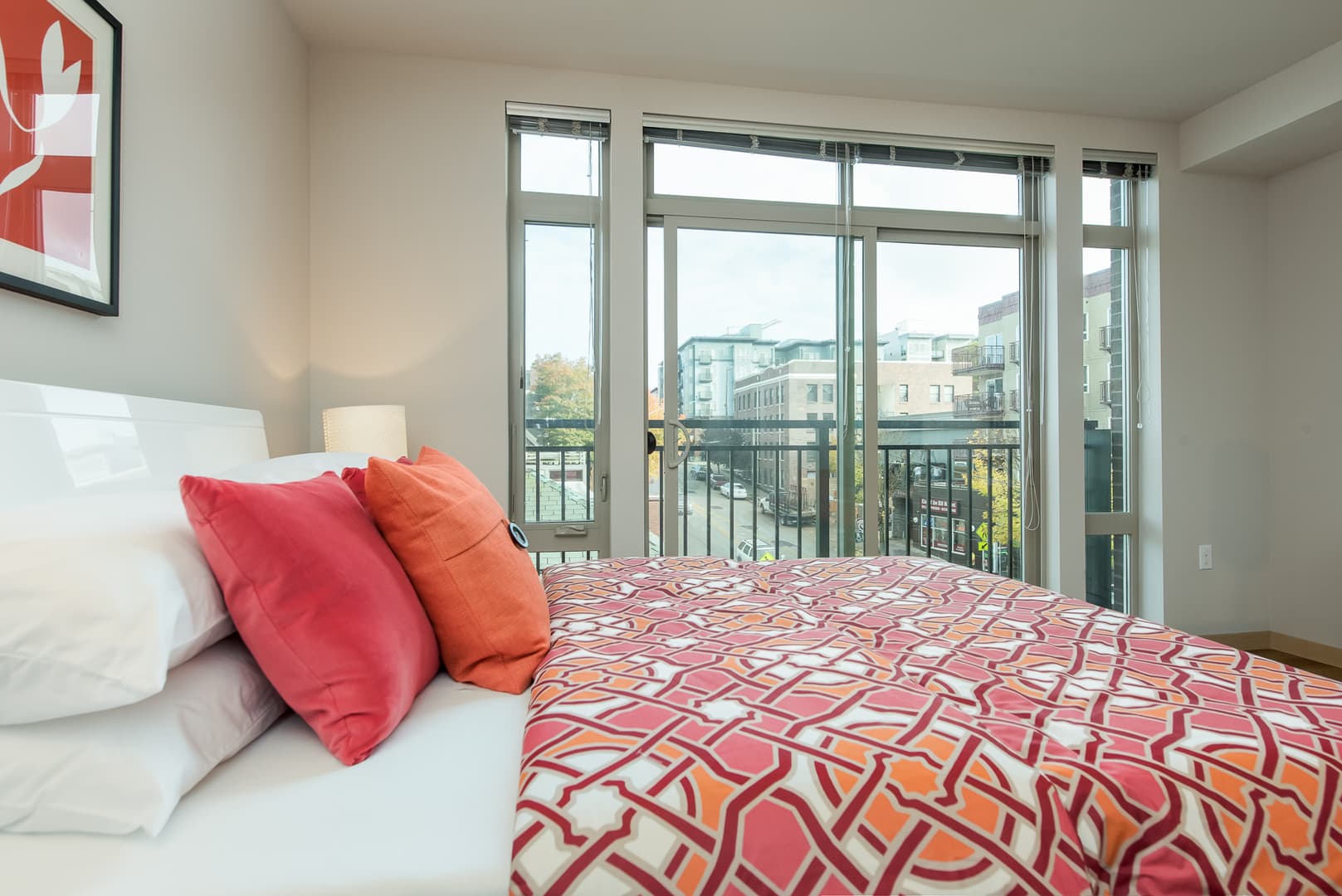 Seattle Apartment: 200 Belmont Ave E