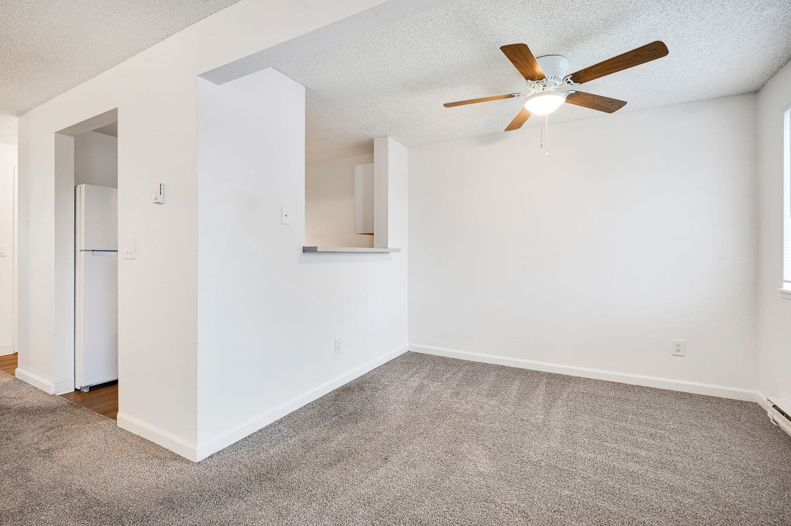 Everett Apartment: 702 W Casino Rd