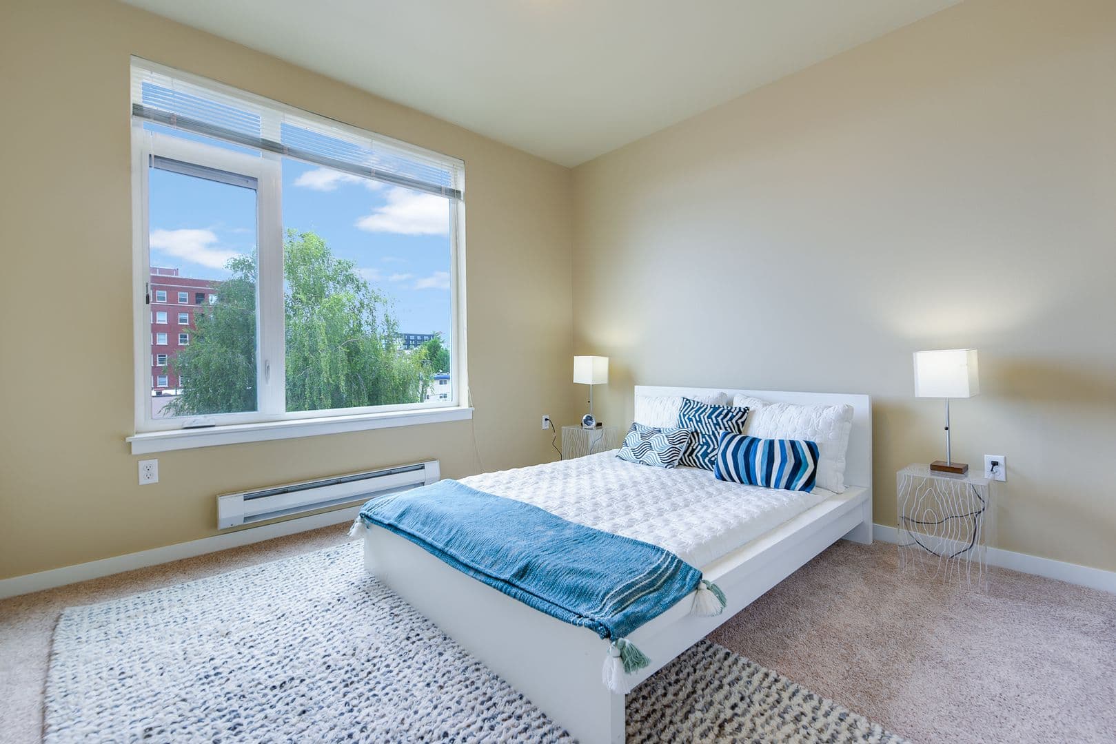 Seattle Apartment: 1615 Belmont Ave