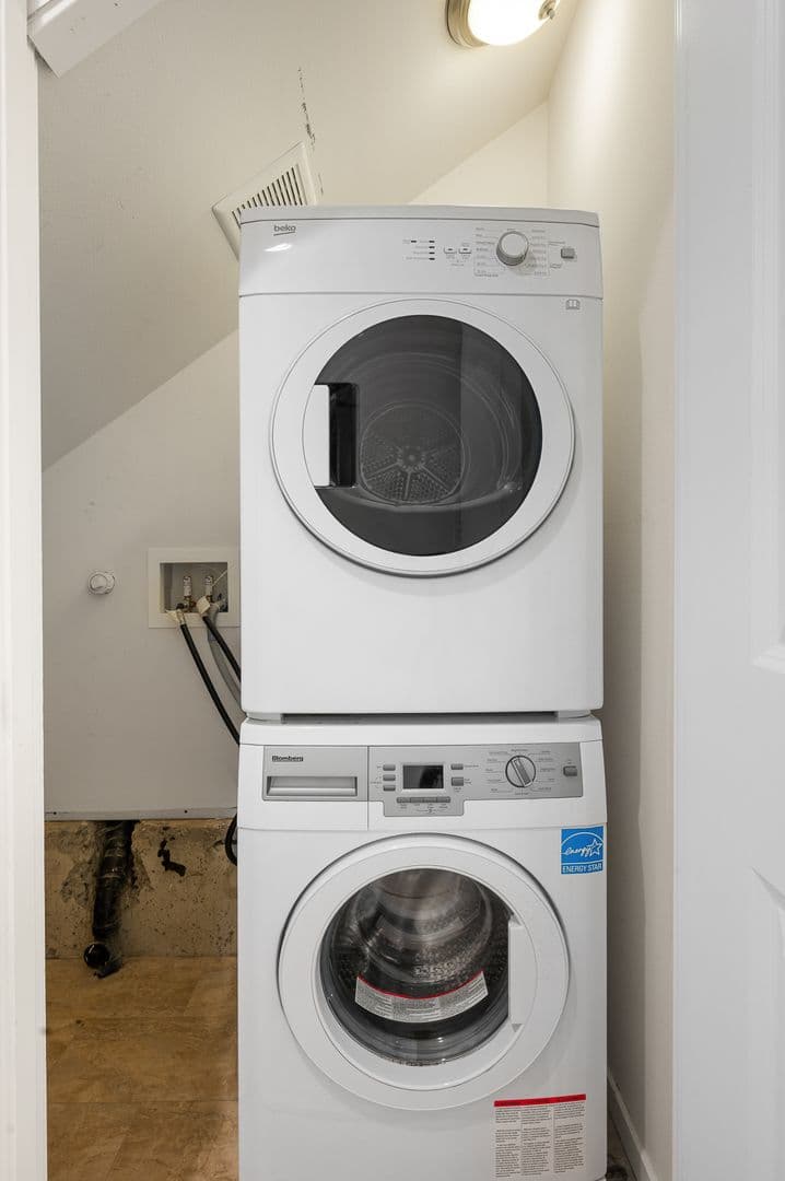 Seattle Townhome: 3025 and 3027 21st  Ave W