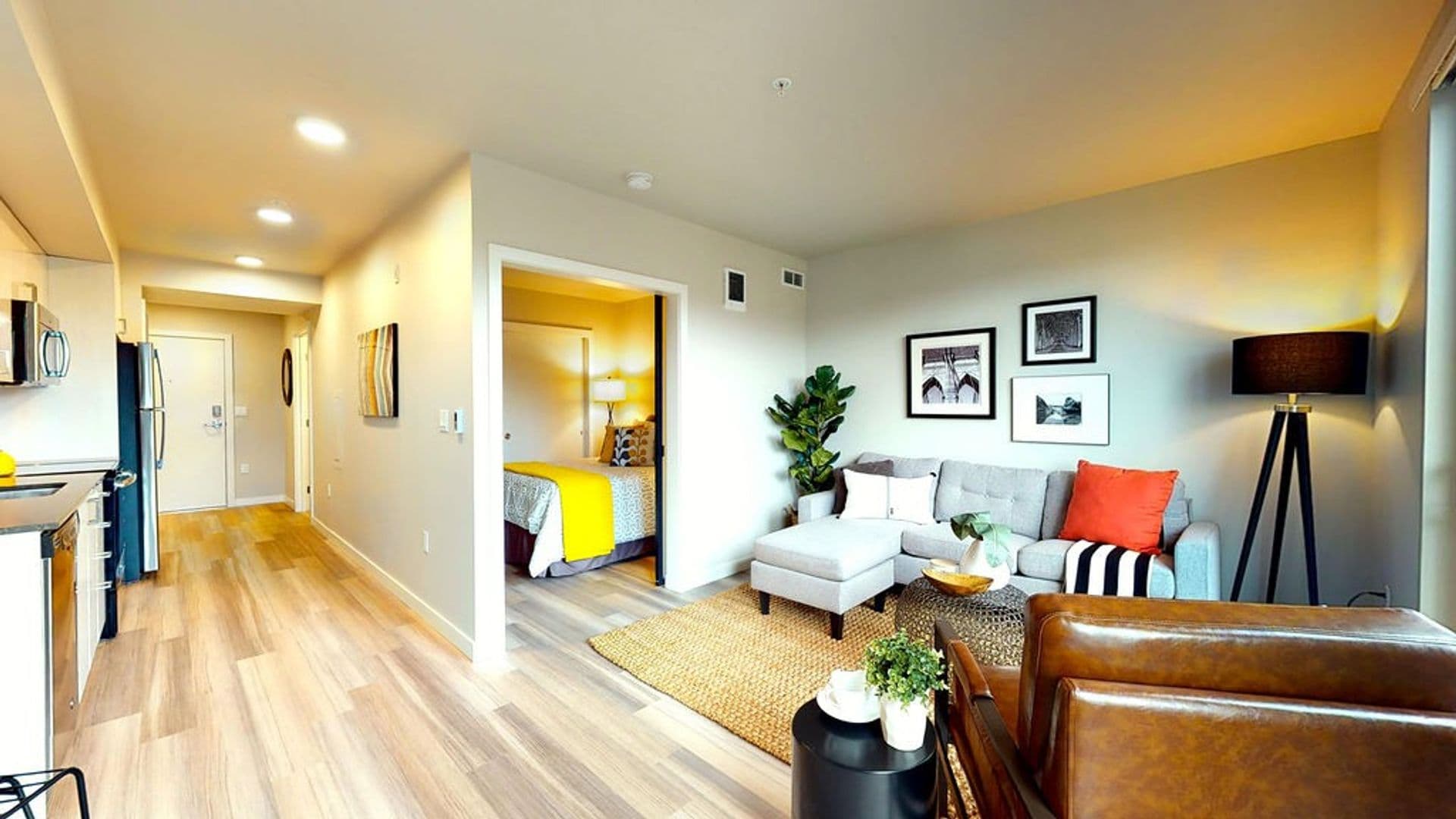 Seattle Apartment: 1600 Dexter Ave N