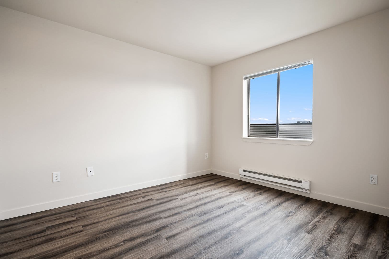 Seattle Apartment: 3236 SW Avalon Way
